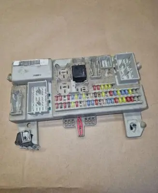 Ford Focus C-MAX Fuse module 3M5T14A073CF 00030175 519059315