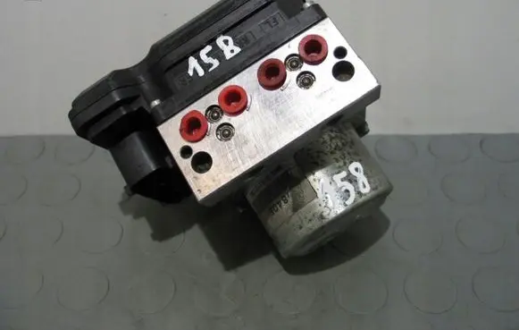 Nissan Juke I F15 ABS Pump Array