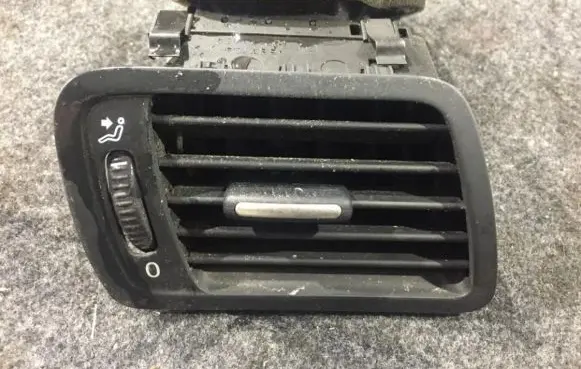 Volkswagen PASSAT B6 Dashboard side air vent grill/cover trim 3c2819702