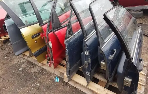 Citroen Xsara Front door geltonos