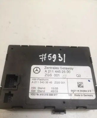 Mercedes-Benz CLS C219 Gateway control module A2114452500
