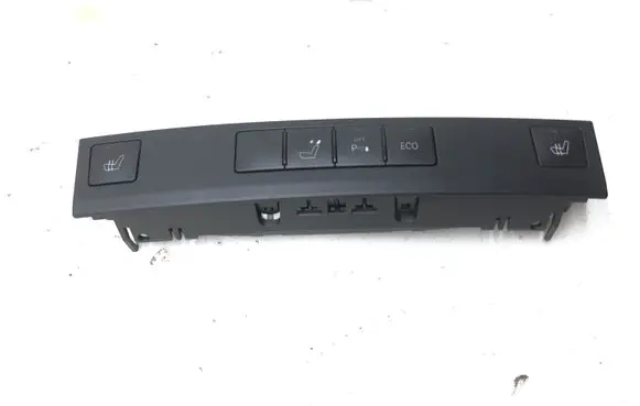 Mercedes-Benz E W212 Seat heating switch A2128209710