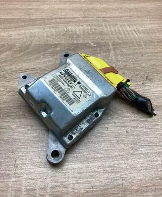 Renault Laguna II Airbag control unit/module 8200108370A 550758700