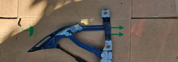 Audi TT Mk1 Engine bonnet/hood hinges 8N0823302