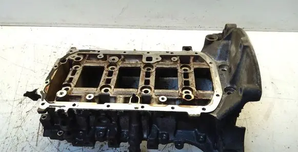 Peugeot 308 Engine head 757899480