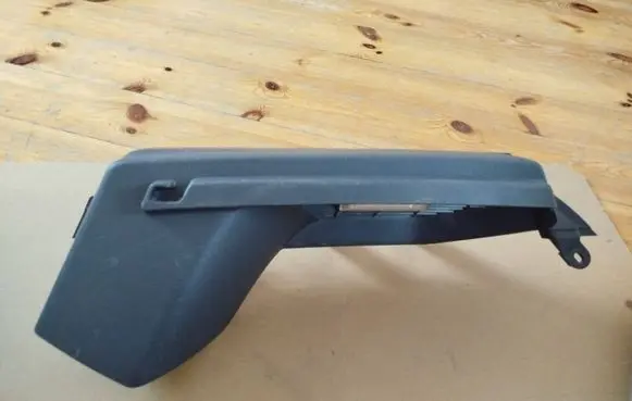 Volkswagen Golf V Parcel shelf load cover mount bracket 1K6867762P 1K6867762