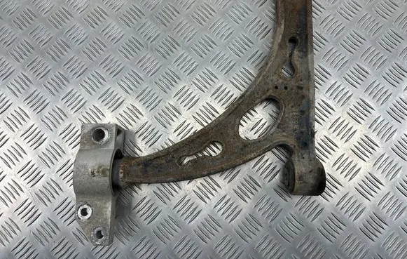 Volkswagen Golf Plus Front lower control arm/wishbone 1K0407153c