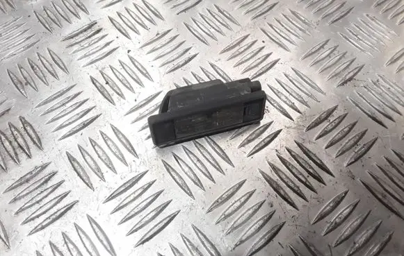 Nissan Primera Number plate light 9635678580