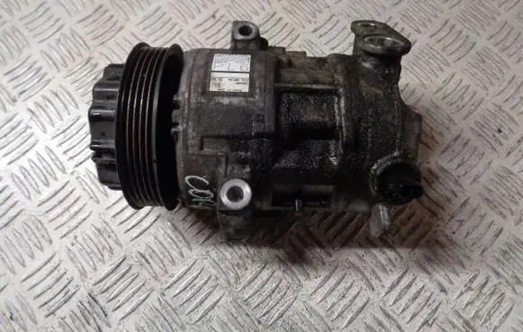 Opel Corsa E Air conditioning (A/C) compressor (pump) 13427705