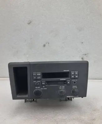 Volvo V70 Radio/CD/DVD/GPS head unit 94520551