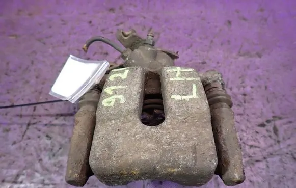 Renault Megane II Rear brake caliper