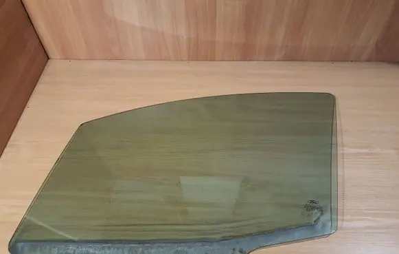 Ford Transit Courier Front door window glass four-door ET76A21411A