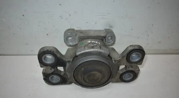Volvo S60 Engine mount bracket 31316876