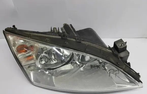 Ford Mondeo Mk III Headlight/headlamp 1S7113005AJ