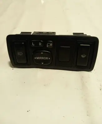 Toyota Avensis T250 Wing mirror switch 183575
