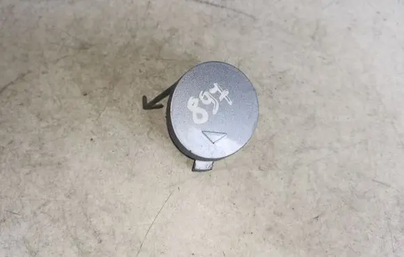 Hyundai Santa Fe Rear bumper row hook cap/cover 866672B000