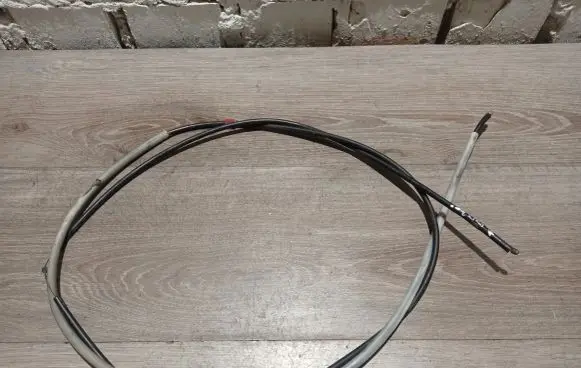 Volvo V70 Engine bonnet/hood lock release cable 