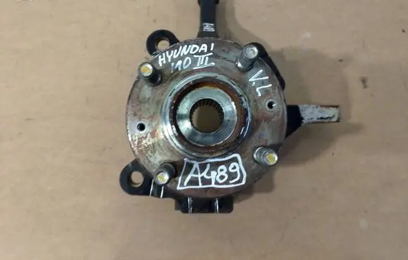 Hyundai i10 Front wheel hub 7C12