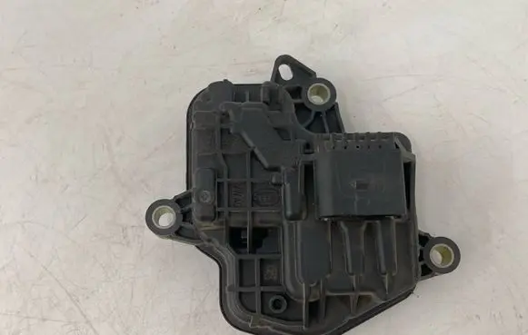 Audi A3 S3 8V Water pump 04E907593