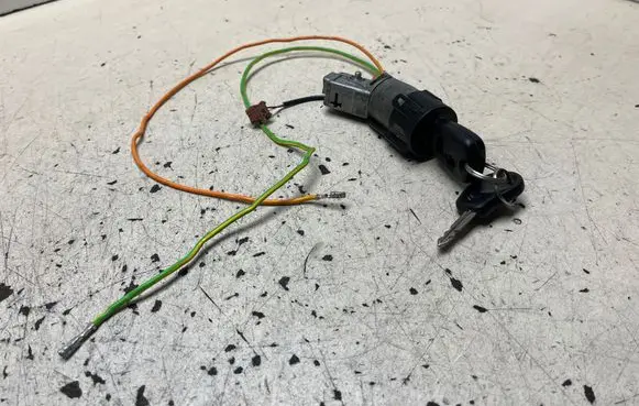 Citroen C5 Ignition lock 9632897680