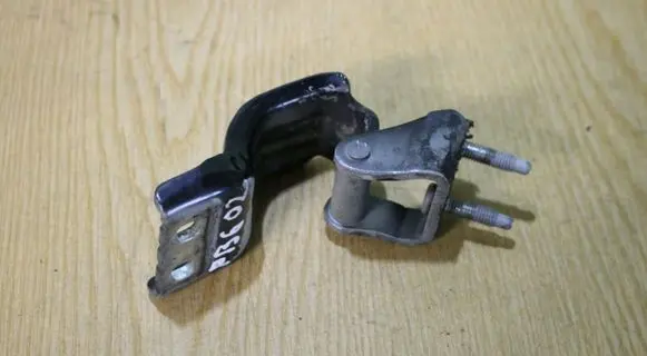 Volkswagen PASSAT B6 Tailgate/trunk/boot hinge 3C9827302D