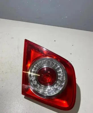 Volkswagen Jetta V Tailgate rear/tail lights 1K5945093