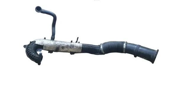 Ford Focus Air intake hose/pipe 76894844