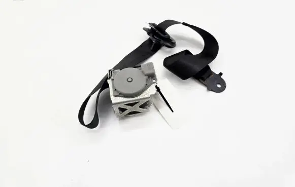 BMW X5 E70 Front seatbelt 7161041
