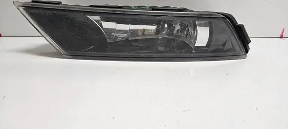 Skoda Superb B8 (3V) Front fog light 3V0941699 3V0941609 19508701