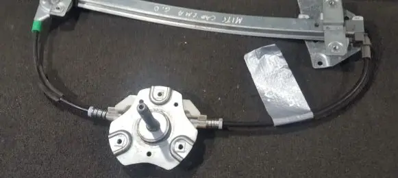 Mitsubishi Carisma Sliding door window regulator with motor