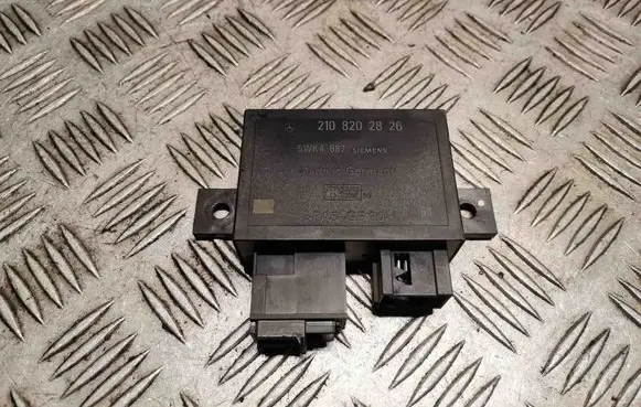 Mercedes-Benz E W210 Immobilizer control unit/module A2108202826 2108202826