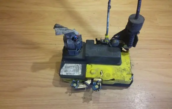 Volvo XC90 Front door lock