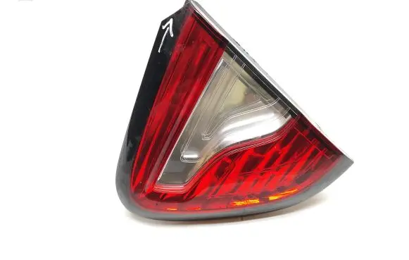 Renault Captur Tailgate rear/tail lights 265500812R A2077334 0286412176