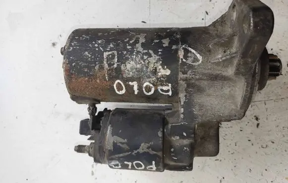 Volkswagen Polo Starter motor 02911023