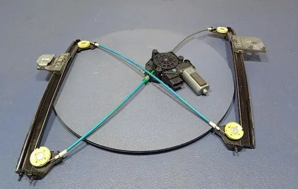 Alfa Romeo Brera Front door window regulator with motor