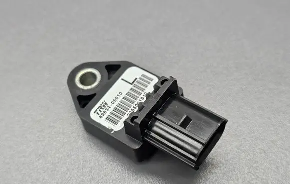 Toyota Avensis T250 Airbag deployment crash/impact sensor 8983405010