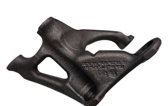 Peugeot 308 Engine mounting bracket 9687262980
