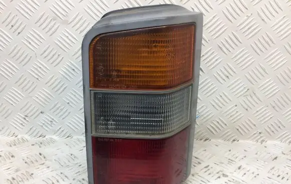 Mitsubishi L300, Cosmos Rear/tail lights 22037514