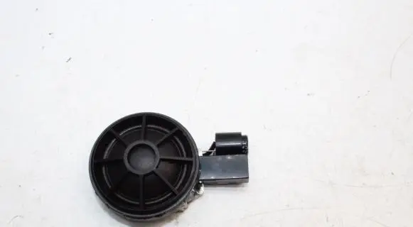 Audi A4 S4 B7 8E 8H Front door speaker 8H0035399