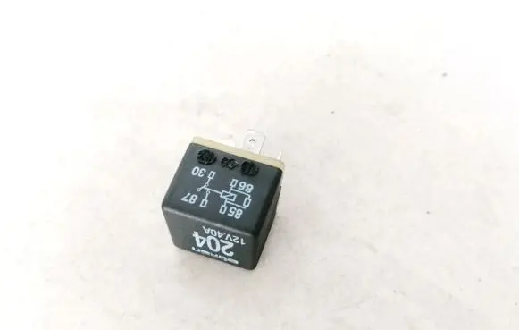 Volkswagen PASSAT B5 Other relay 431951253H