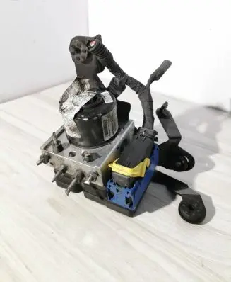 Renault Megane III ABS Pump 476606747R 10097014443 10020702224