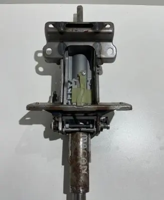 Steering wheel axle set