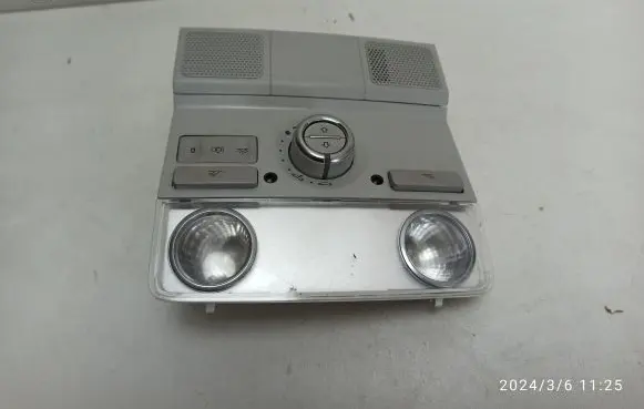 Volkswagen Golf VI Front seat light 1K0947105 1K0947133E