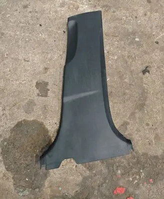 (B) pillar trim (bottom)
