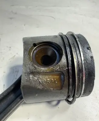 Mercedes-Benz ML W164 Piston with connecting rod 8340E