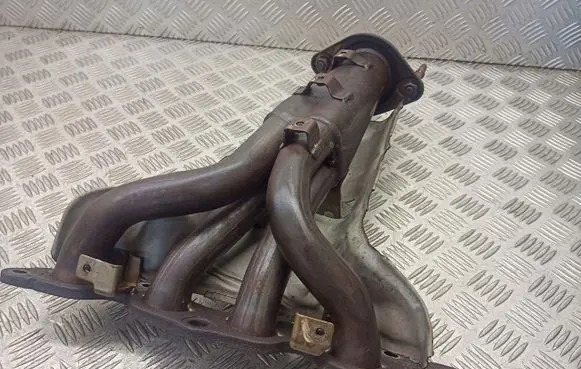 Mazda 6 Exhaust manifold