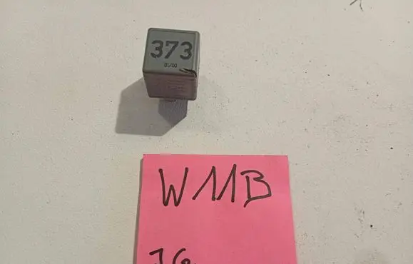 Audi 80 90 S2 B4 Other relay 8D0951253A 23132B52X301