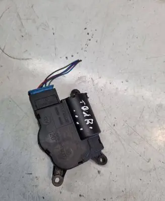 Volkswagen Touareg I Air flap motor/actuator 52411483R05 3093694 150909D05