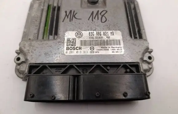 Volkswagen PASSAT B6 Engine control unit/module 03G906021MR 1039S15595 0281013311