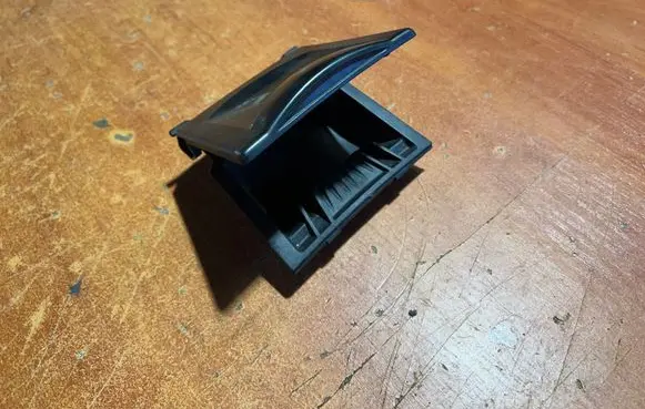 Citroen C4 I Ashtray (front) 9653798677BG 9653130077HG C62571635